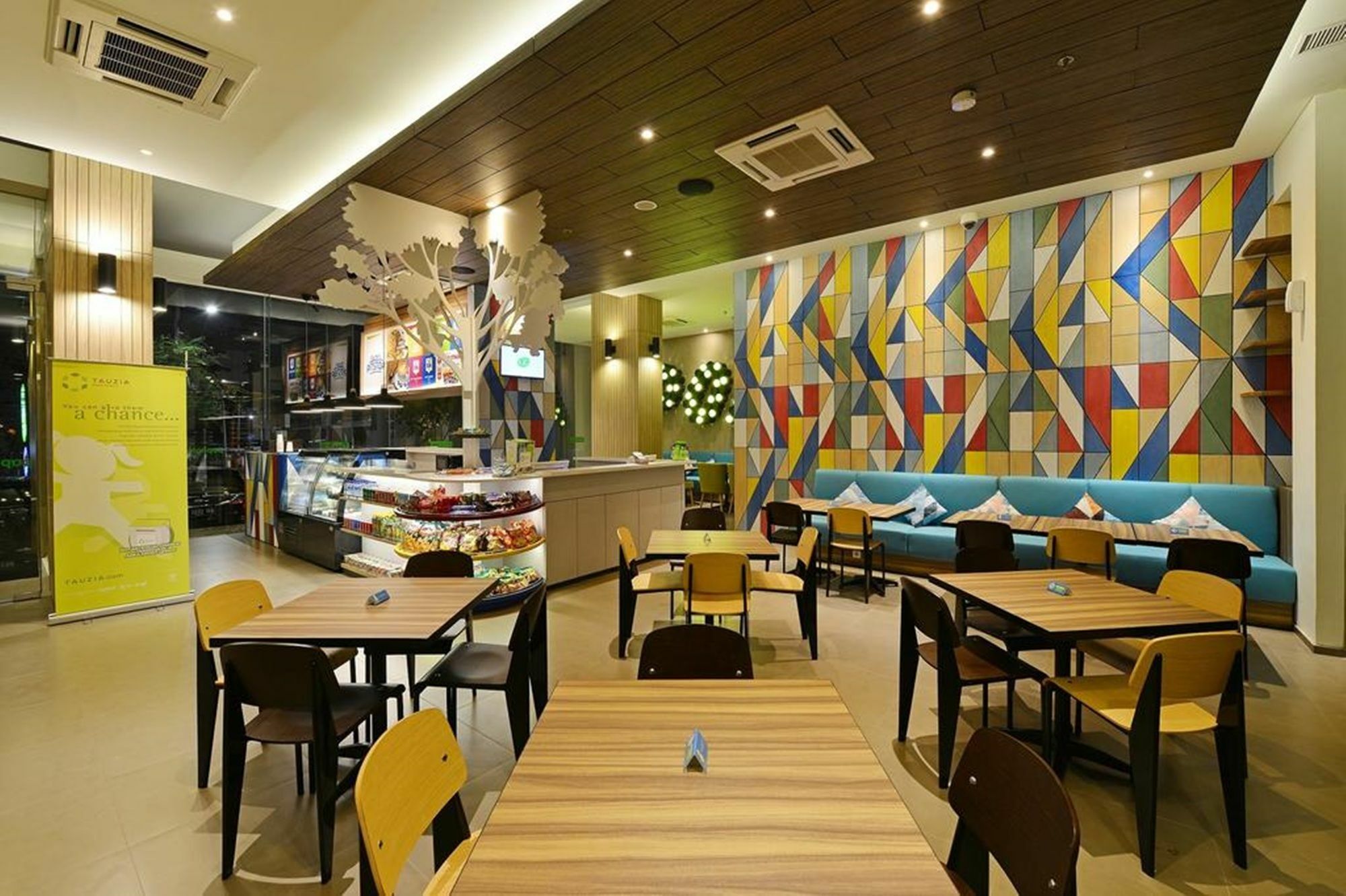 Hotel Pop! Hotel Pasar Baru Jakarta 2*